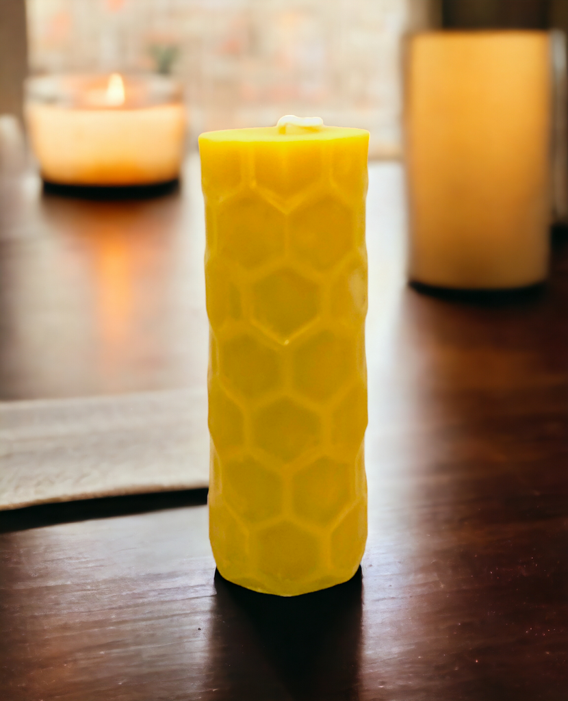 Wide Honeycomb Pattern Candle